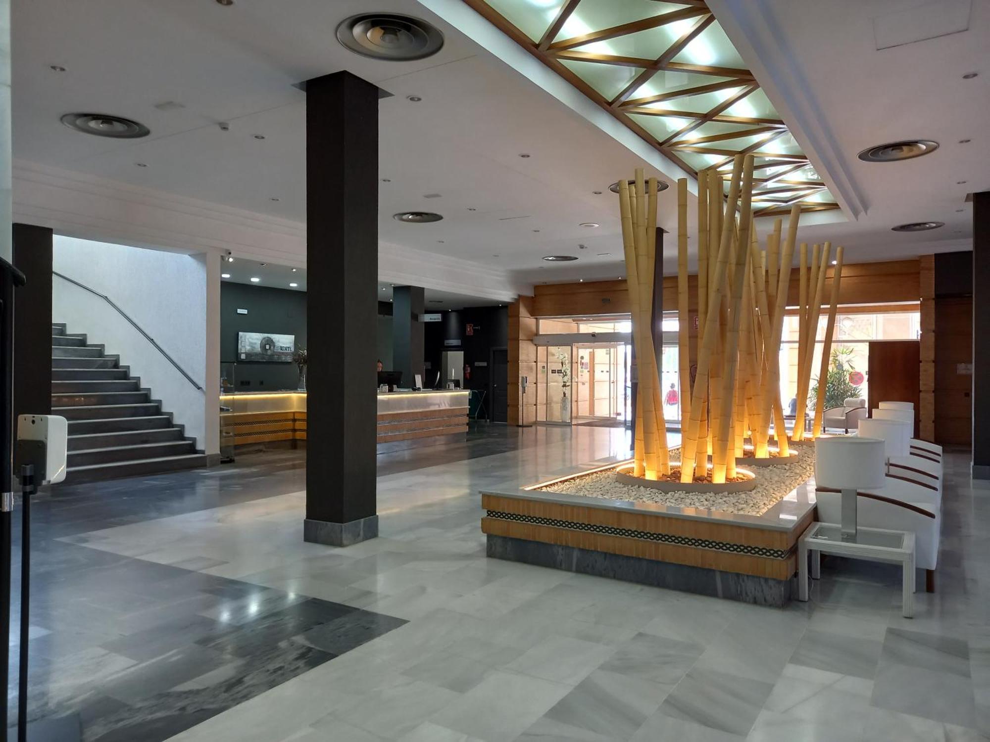 Hotel Trh La Motilla Dos Hermanas Ngoại thất bức ảnh