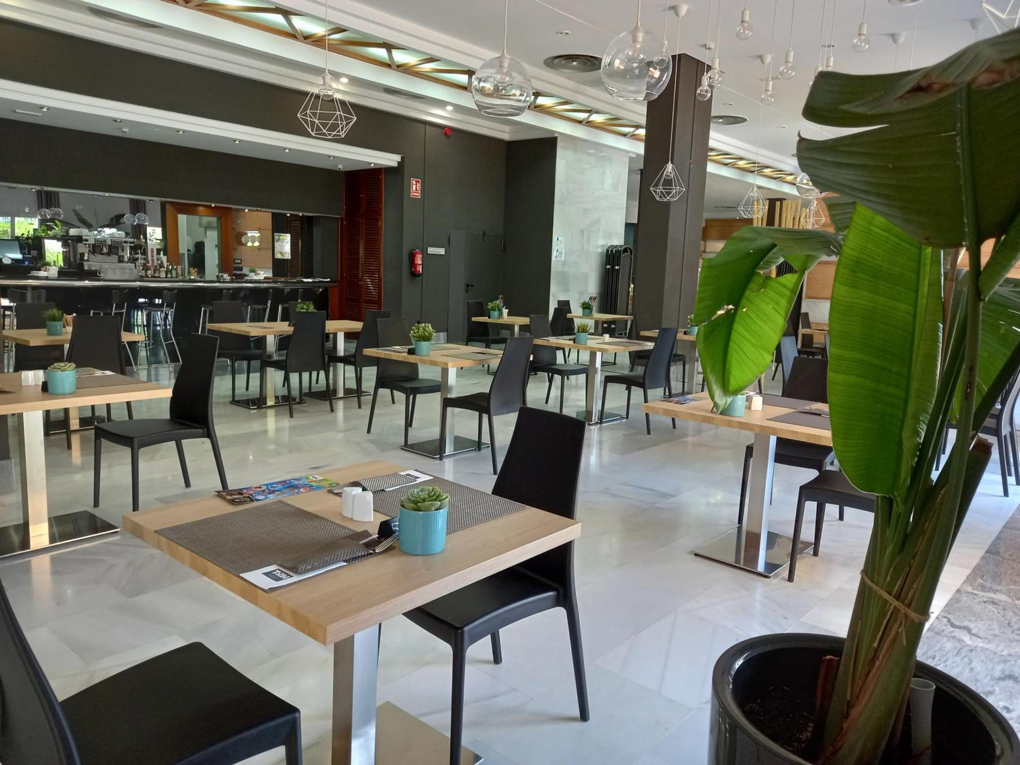 Hotel Trh La Motilla Dos Hermanas Ngoại thất bức ảnh