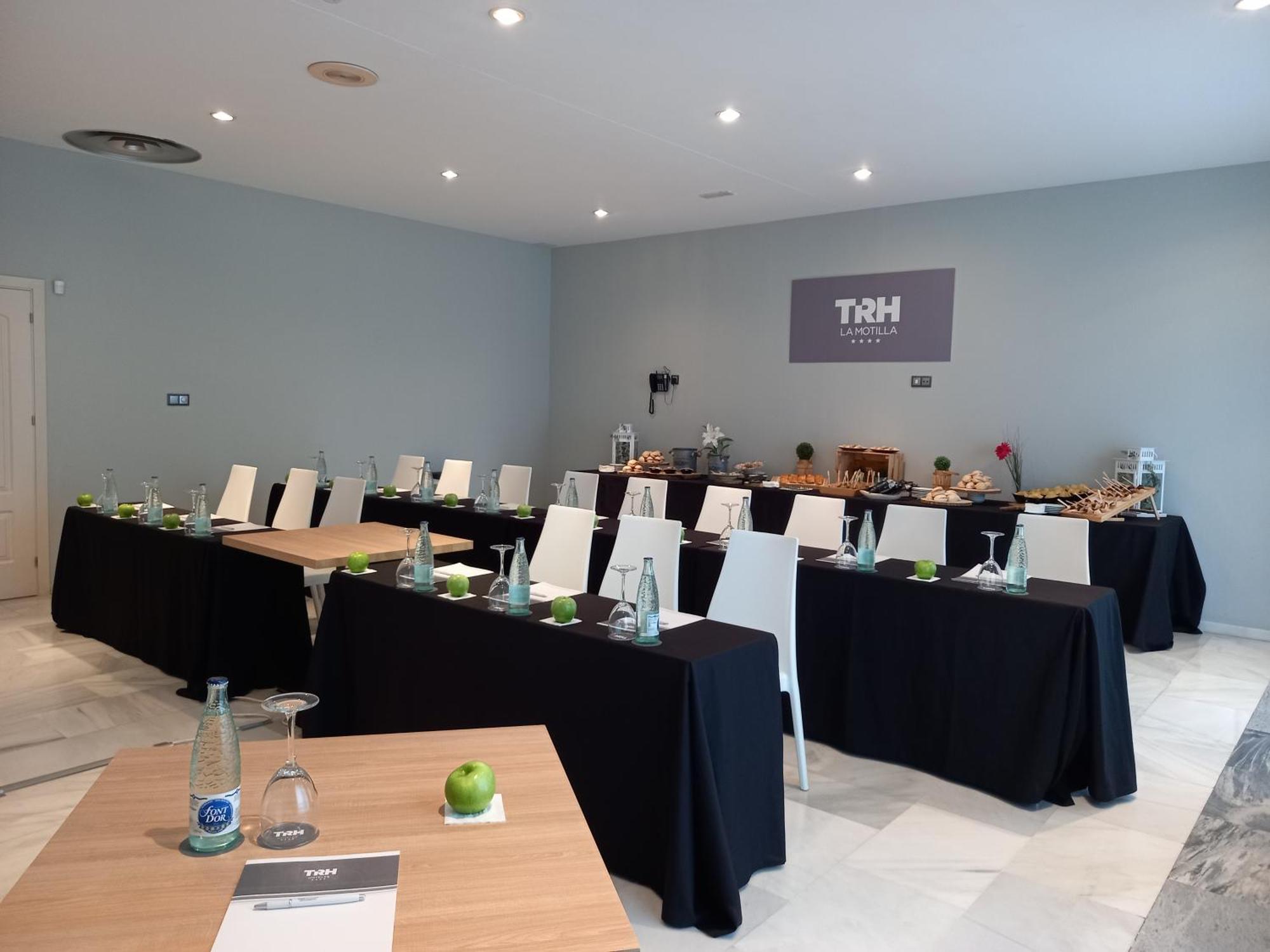 Hotel Trh La Motilla Dos Hermanas Ngoại thất bức ảnh