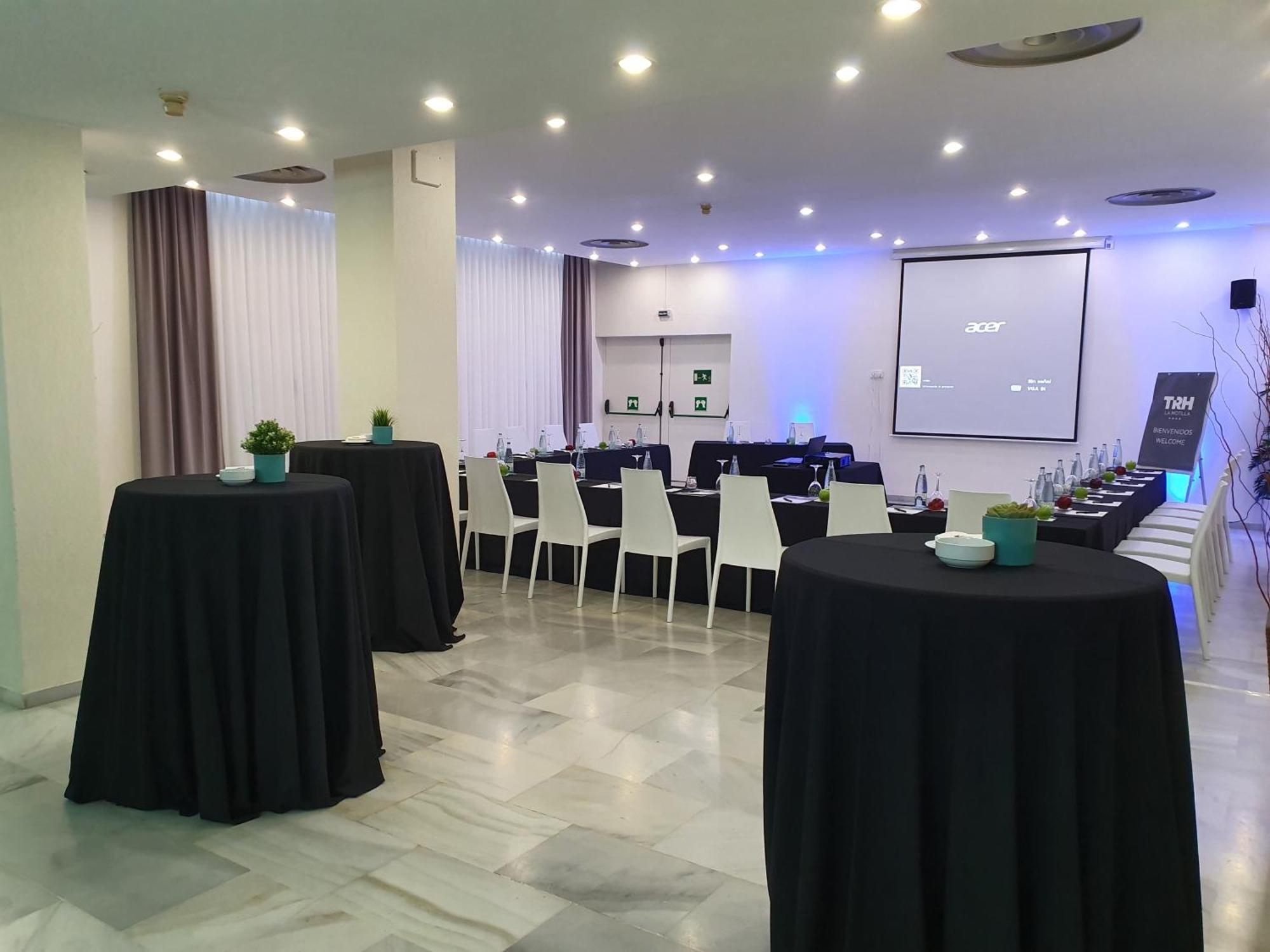 Hotel Trh La Motilla Dos Hermanas Ngoại thất bức ảnh