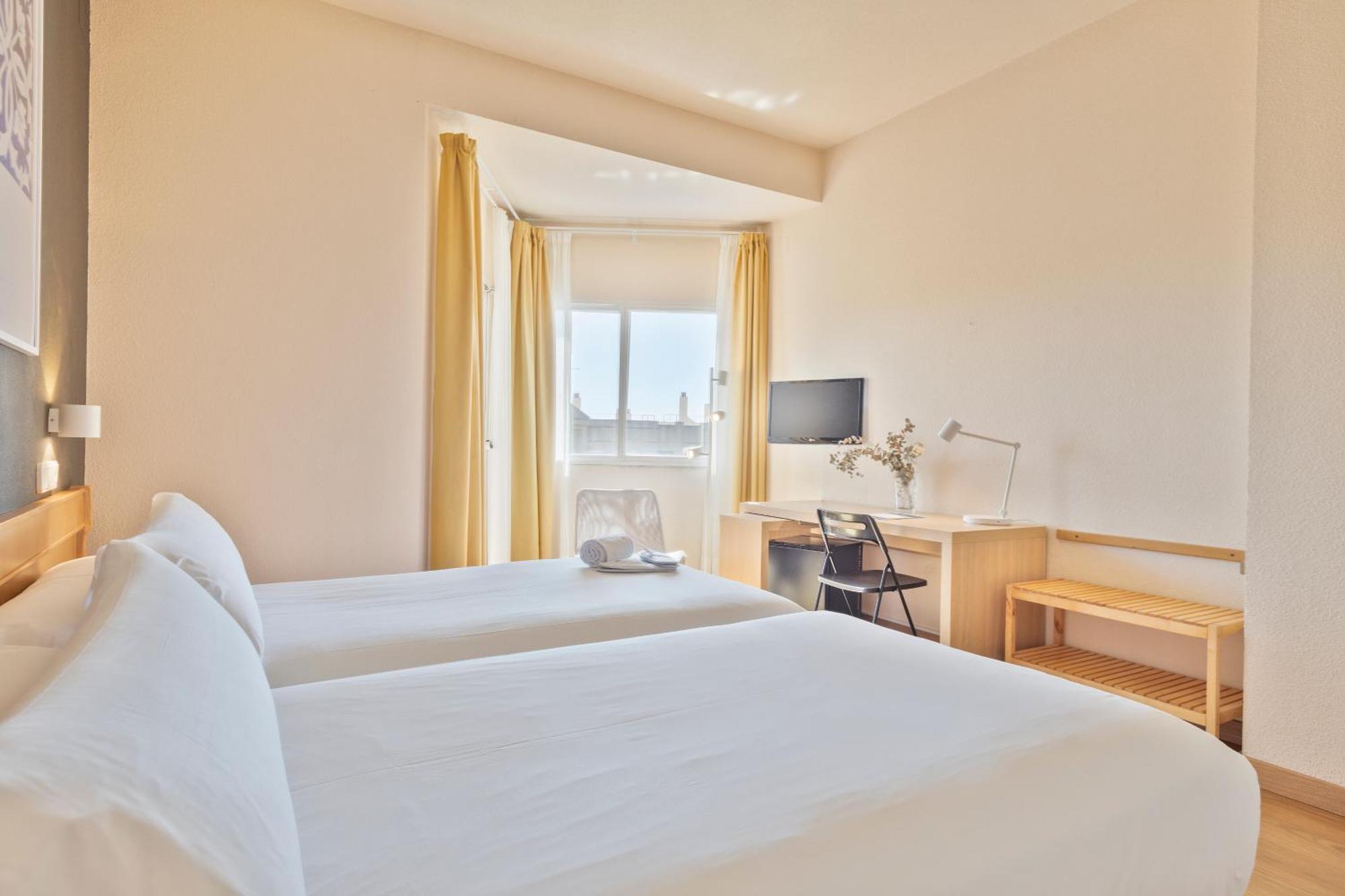 Hotel Trh La Motilla Dos Hermanas Ngoại thất bức ảnh